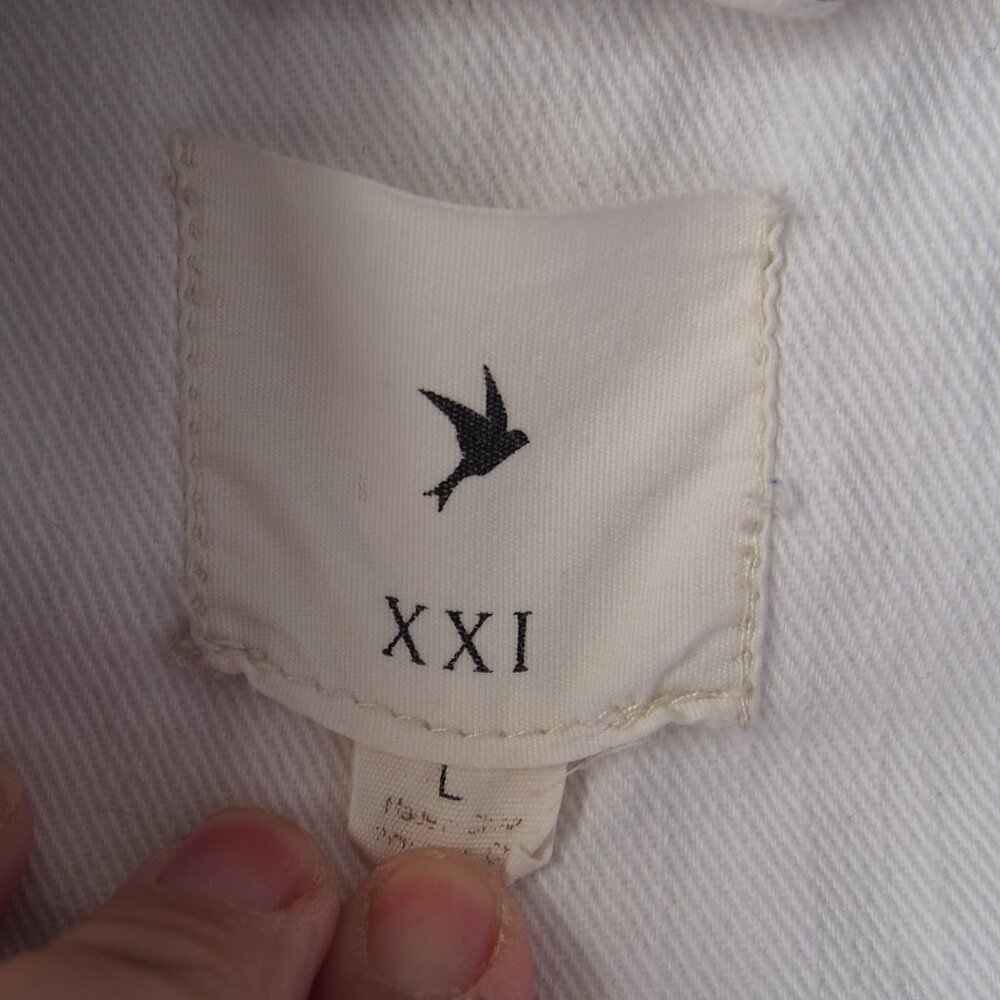 Forever 21 Distressed White Cropped Denim Jacket, Long sleeved, Size L - Picture 7 of 16